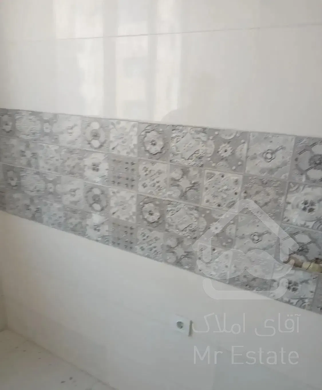 اپارتمان نوساز ۷۲متری پارکینگ دار