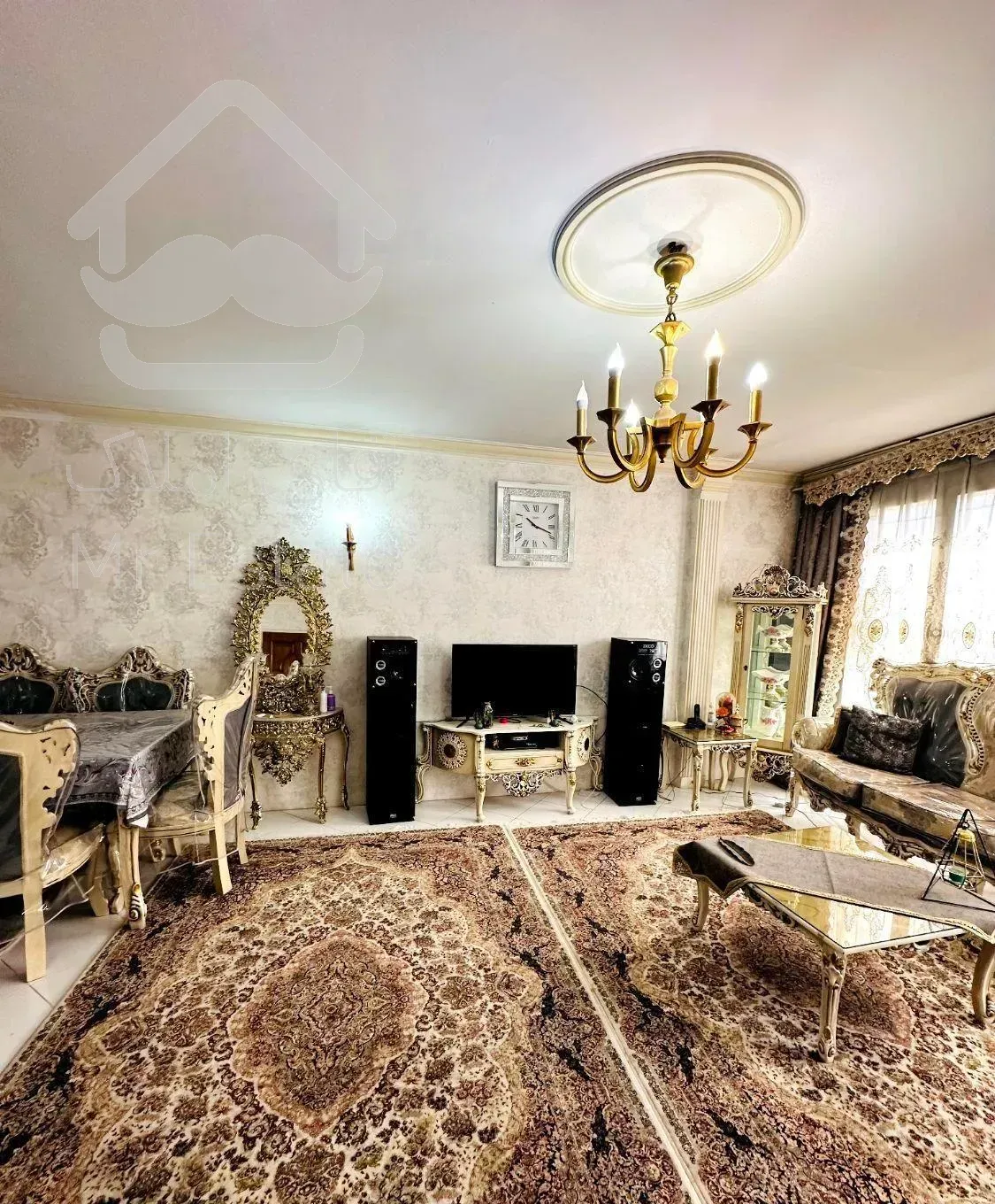 ۶۷متری دوخواب کم نظیر با نور عالی خیابان فرخی