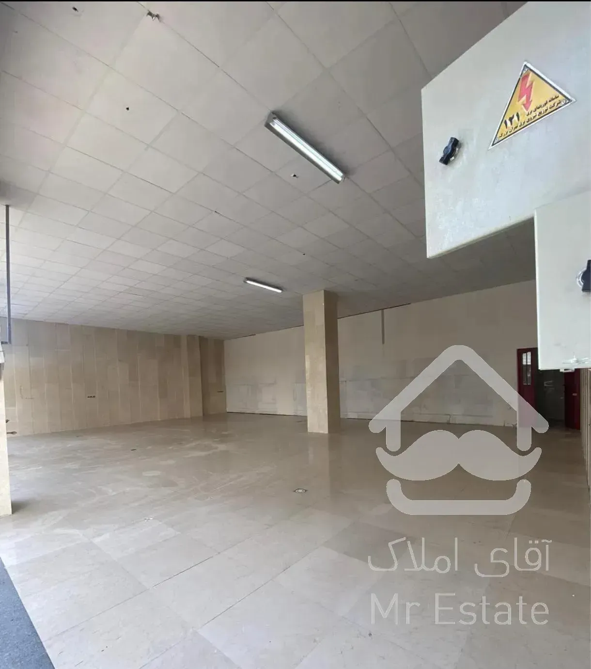 ۱۷۸ متر مغازه تجاری ۳ دهنه بر اصلی