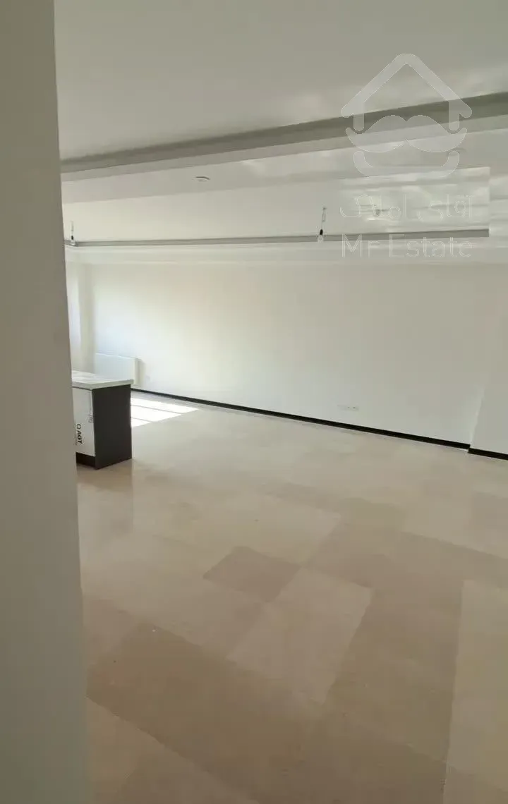 اسدی جنوبی ۱۱۵ متر ۲ خواب طبقه آخر کلیدنخورده