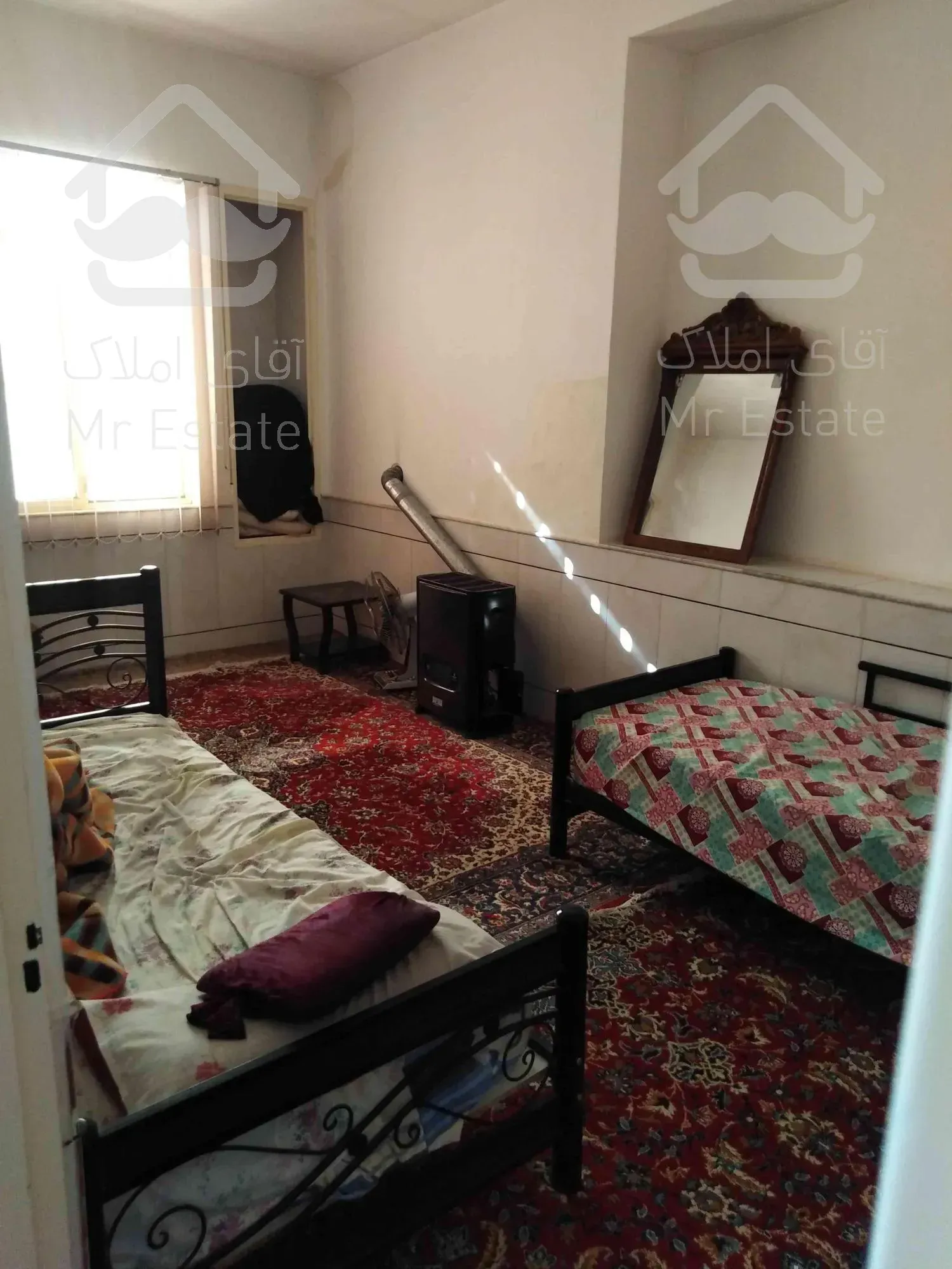 منزل فروشی دو طبقه مسکونی