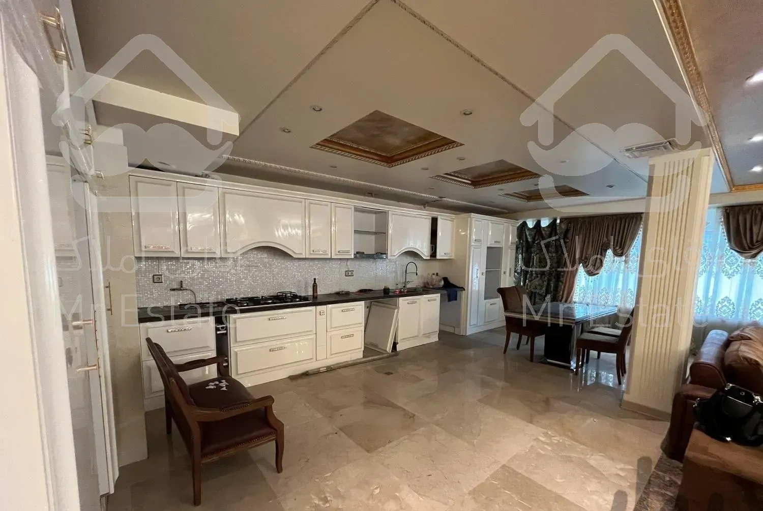 ۲۳۵ متر اپارتمان نیک نام ویلایی فرشته(صحرا)