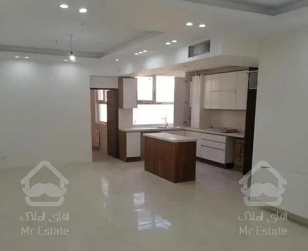 آپارتمان نوساز، صادقیه