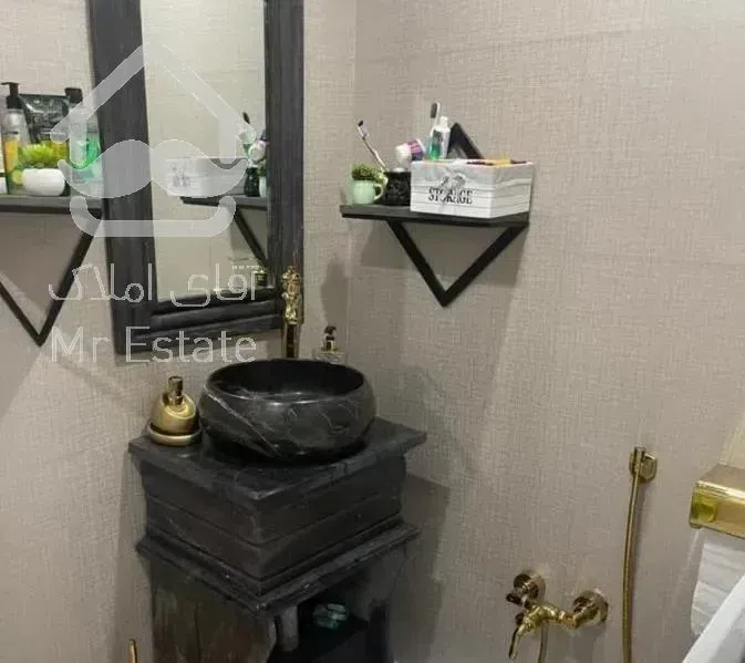 واحد ۸۷ متری فول