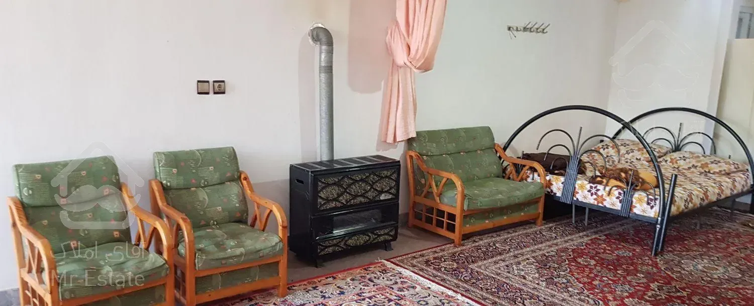 سویت حیاط دار تمیز و مرتب