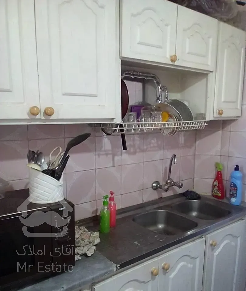 ۵۲ متر، تخلیه، انباری، طبقه دوم پله ایی، متروشریف