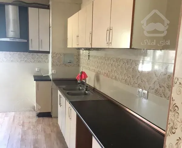 اپارتمان دوخواب با حال اختصاصی