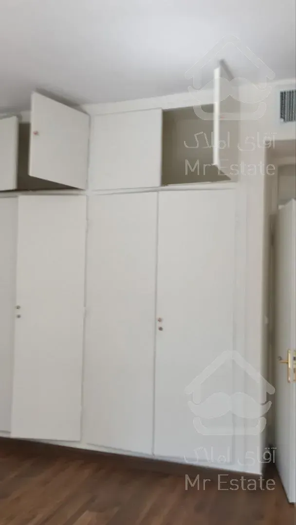 اجاره و رهن آپارتمان کامرانیه 300  متر شیک