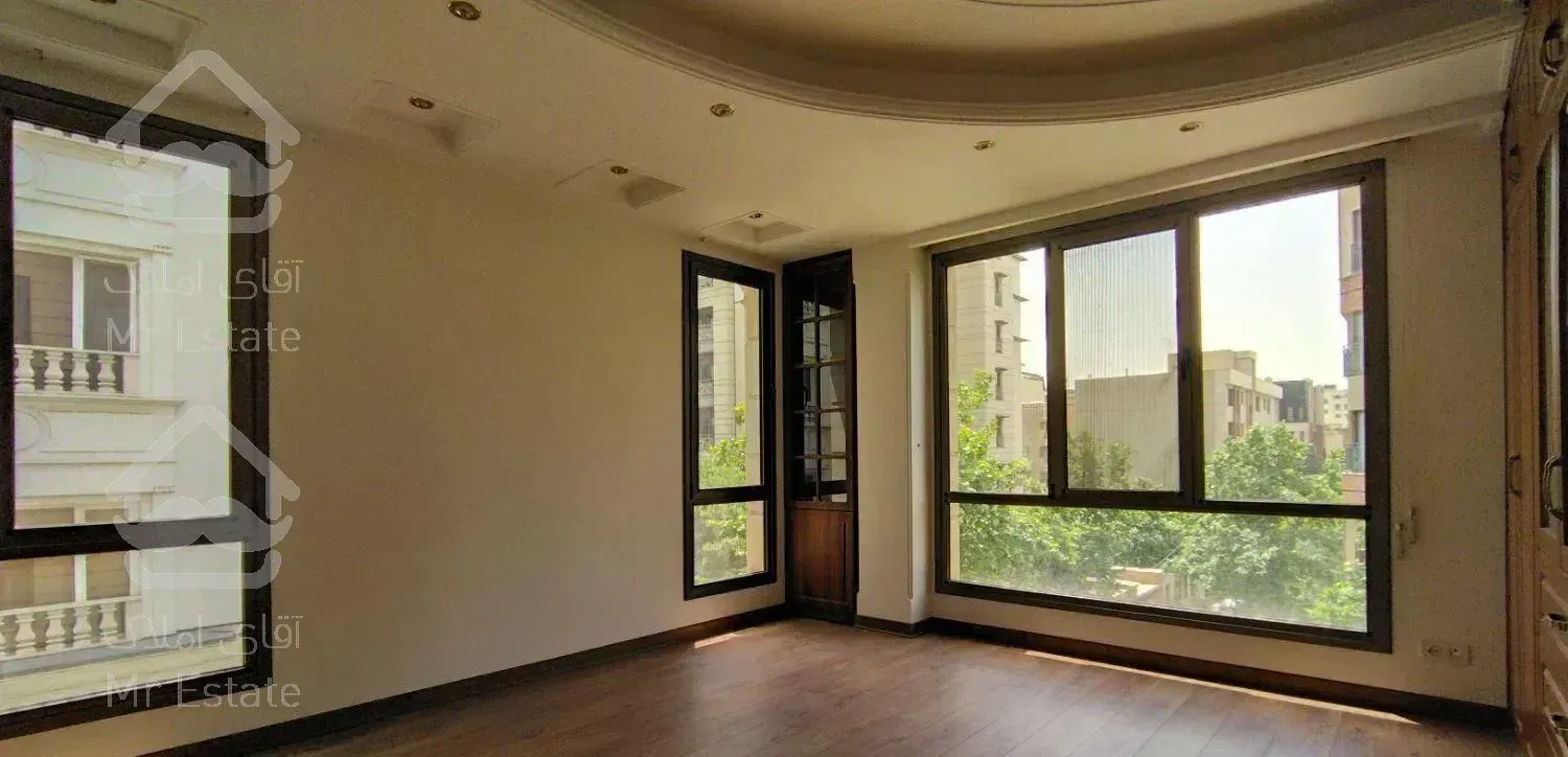 210متر پاسداران/تاپ لوکیشن/3پارکینگ