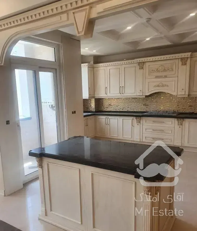 ۲۰۳ متر ۳خواب  ( فلکه اول تهرانپارس )