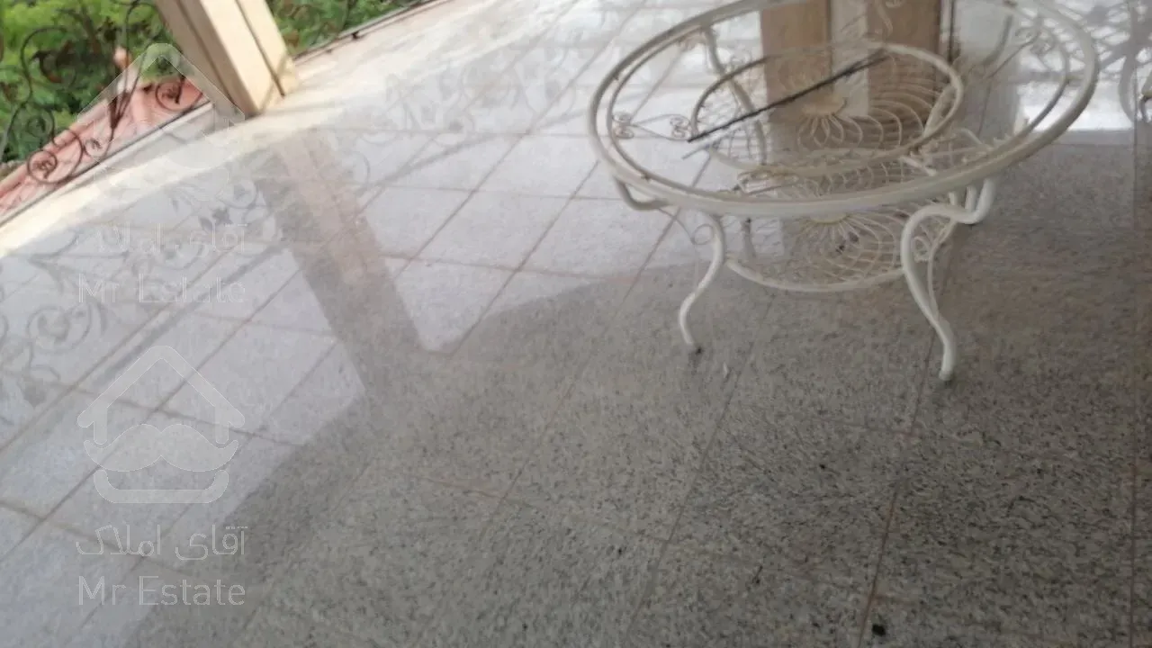 ویلا ۱۸۰۰متر