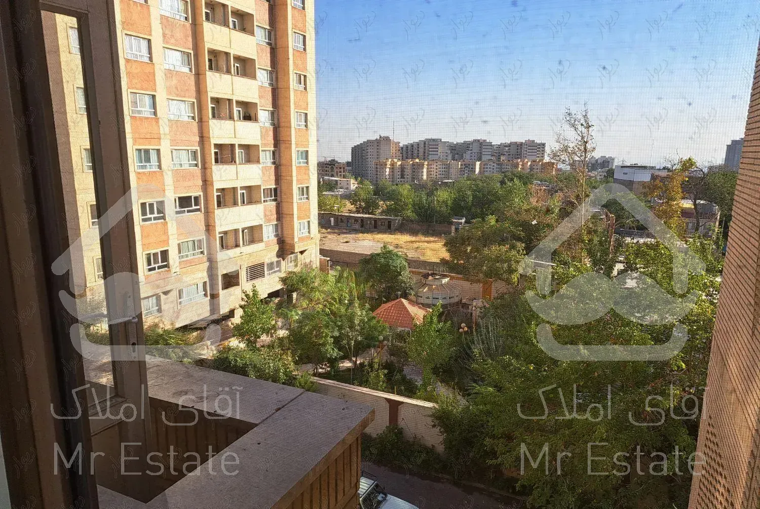 آپارتمان ۹۰ متر دو خوابه