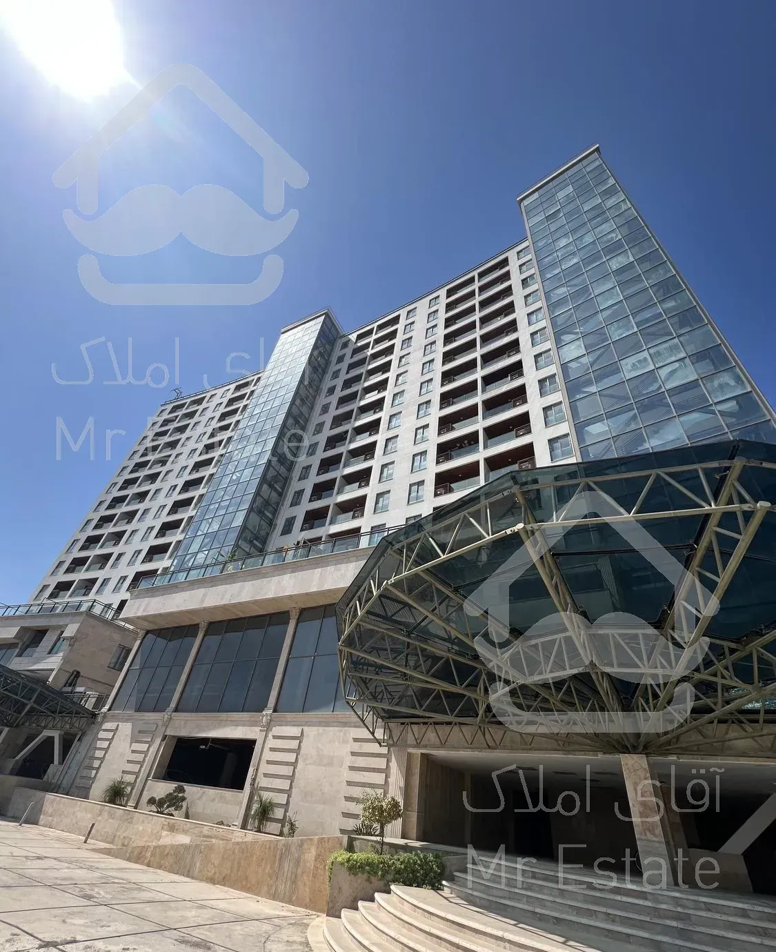 برج باغ ساحلی ۸۵ متری نزدیک به دریا