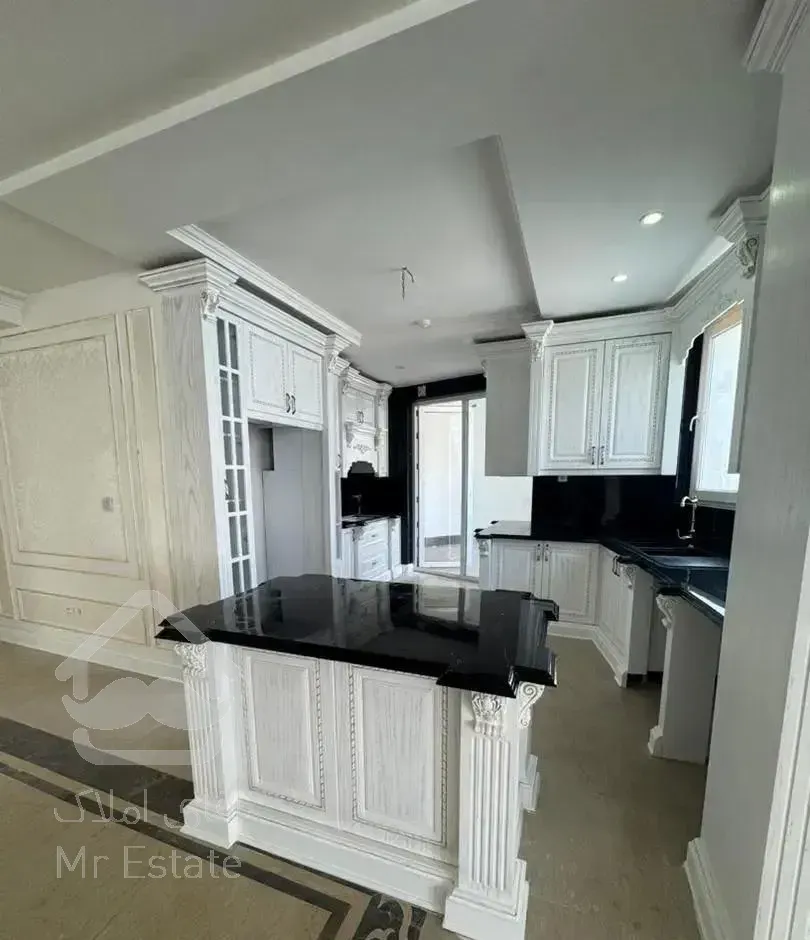 فرمانیه ۲۰۰متر ۳ خواب سرمایه گذاری