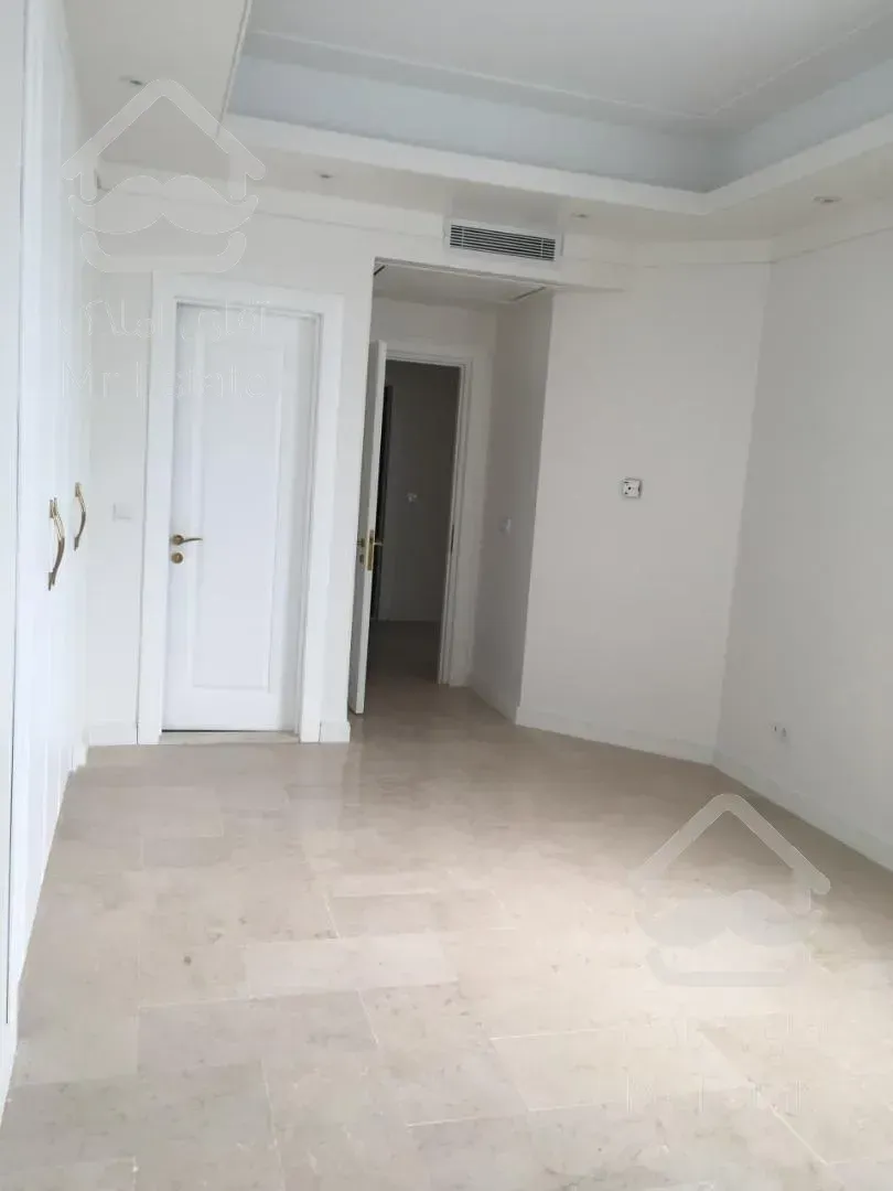 اجاره و رهن آپارتمان ولنجک 320  متر شیک