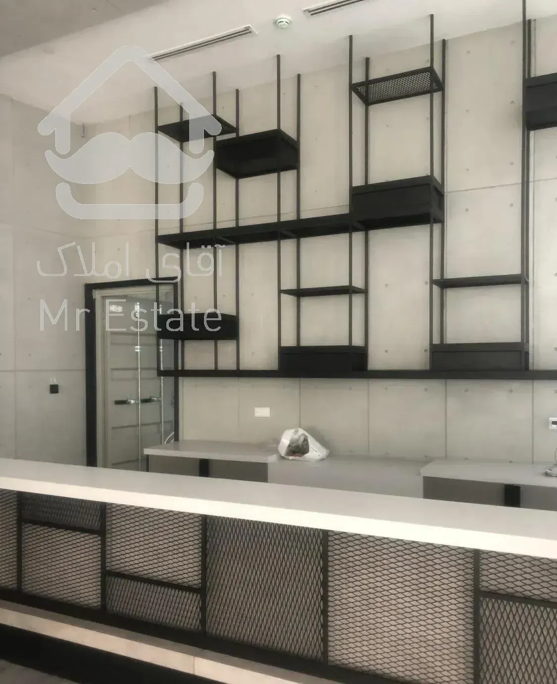 ۸۲۰ متر تجاری مناسب باشگاه ورزشی/ زعفرانیه