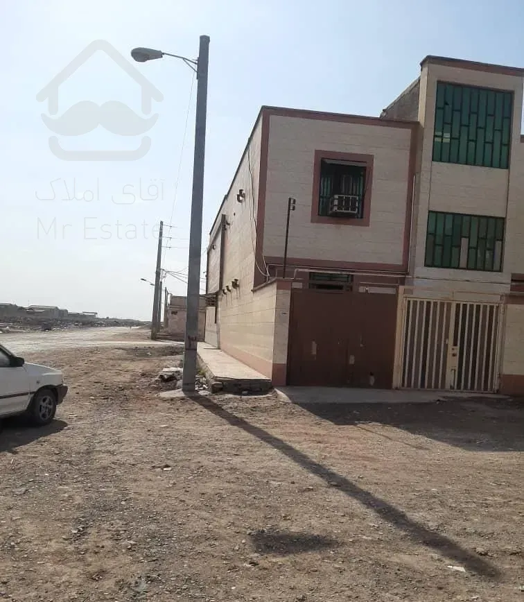 ملک مسکونی باقابلیت تجاری ۴درب