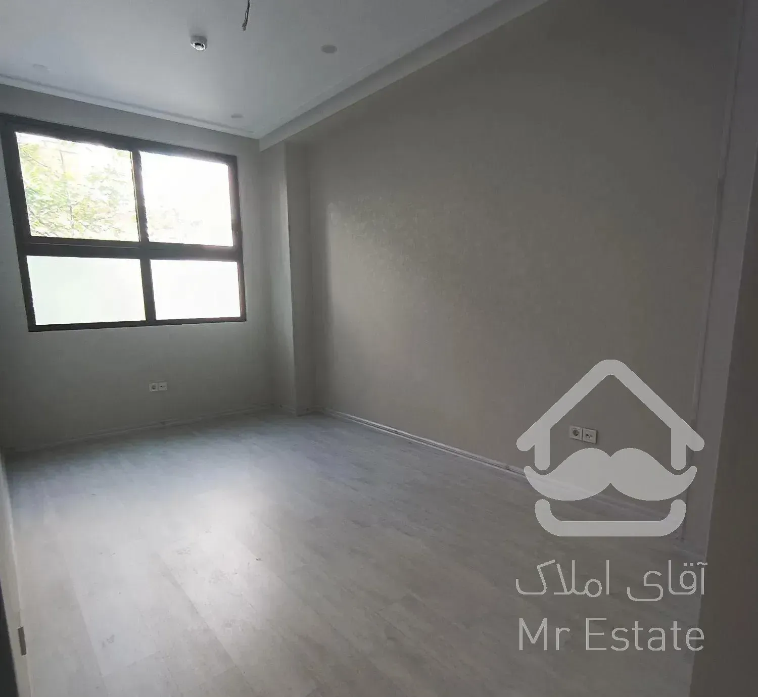 ۱۶۸ متر روف گاردن