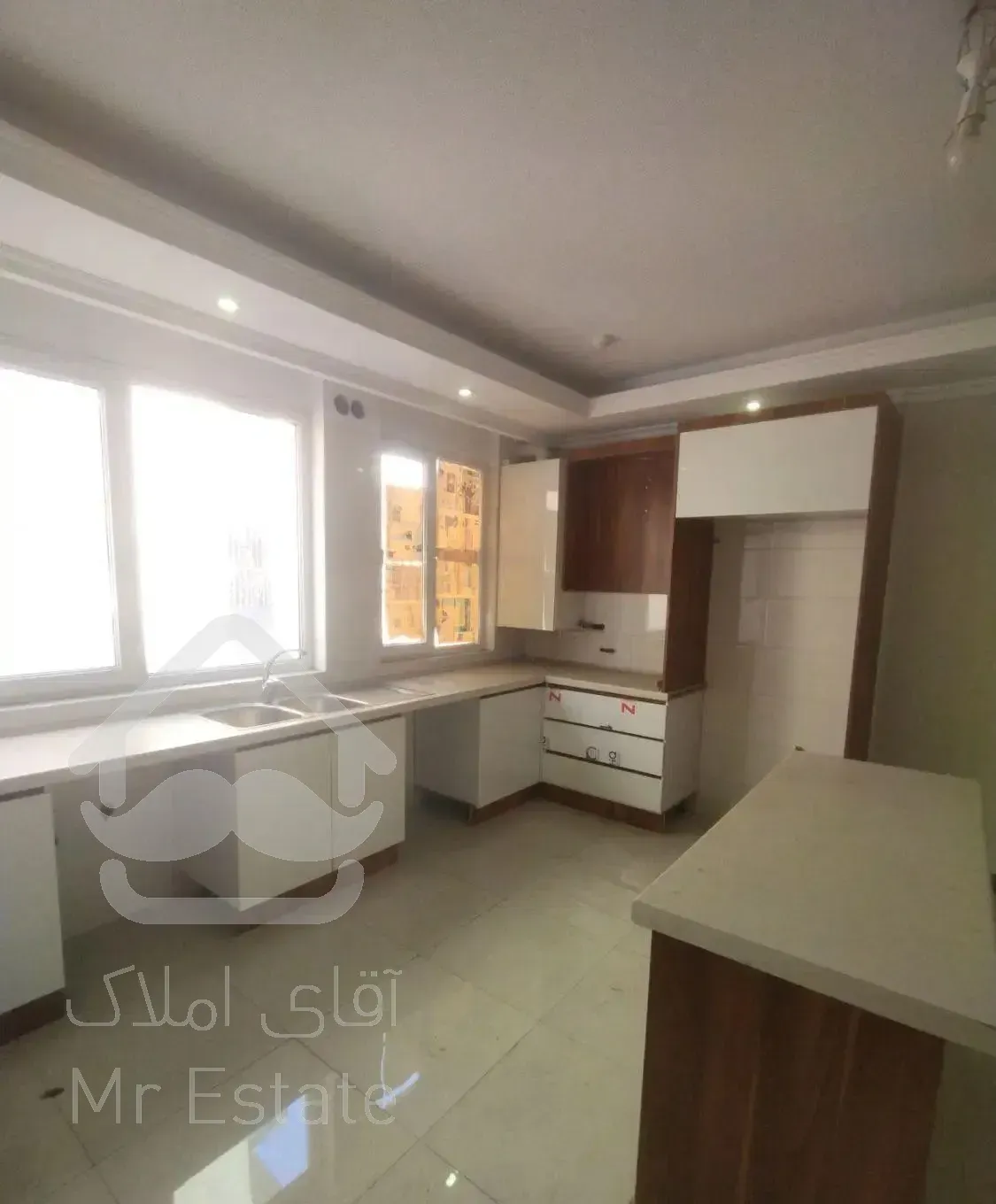 ایرانشهر ۷۰متر فول نوساز کلید نخورده