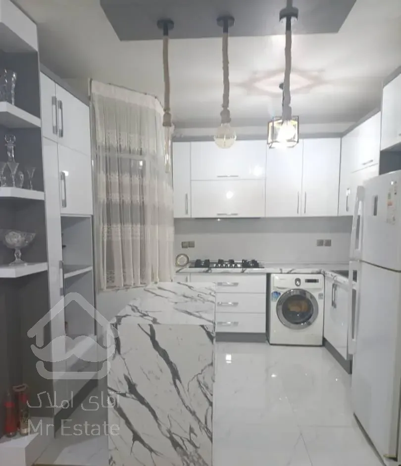 آپارتمان ۸۱ متری‌ نورگیر