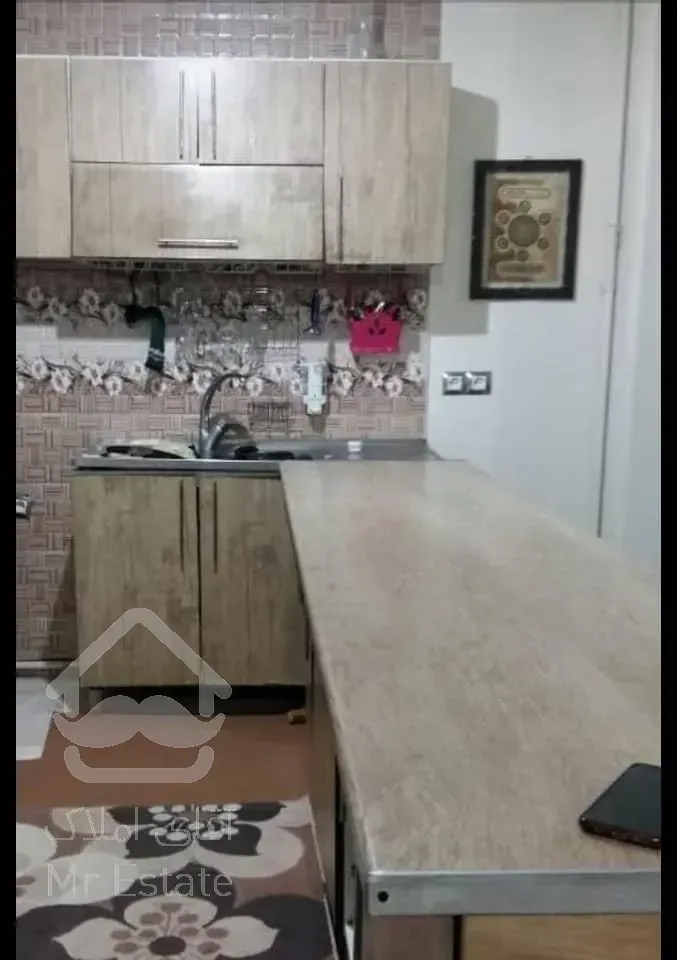 شهرک جمهوری طبقه روی همکف