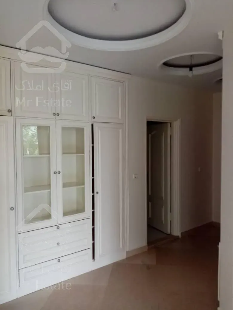 اجاره و رهن آپارتمان زعفرانیه 220  متر شیک