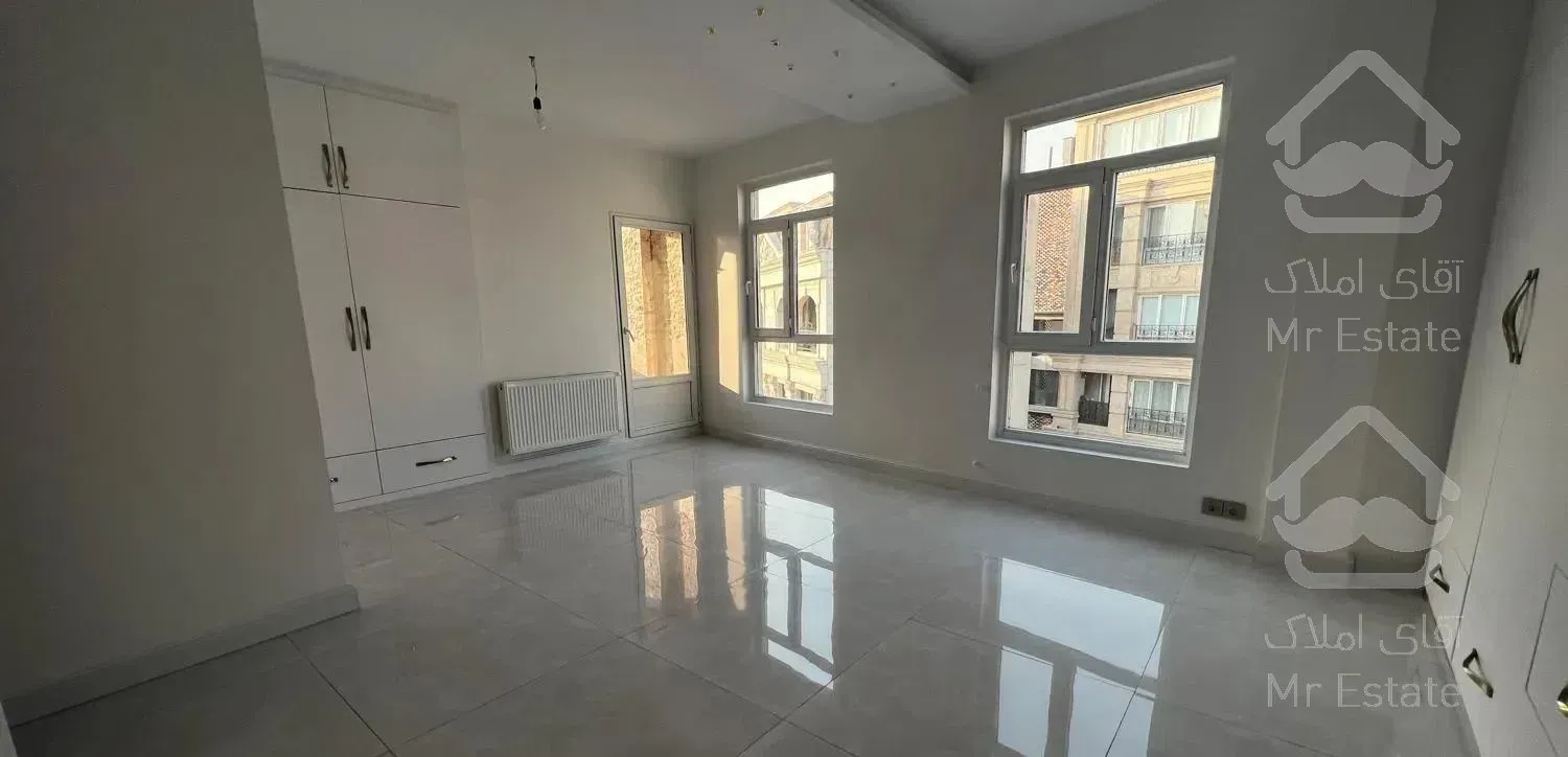 اندرزگو ۱۳۵متر/تک واحدی/غرق در نور