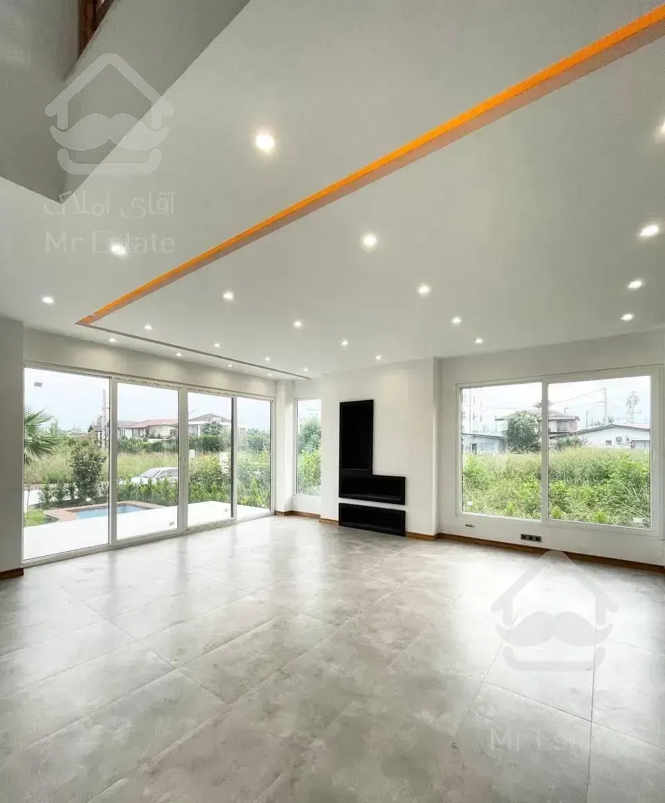 ویلا  / لوکیشن برند / شهرکی / استخر دار