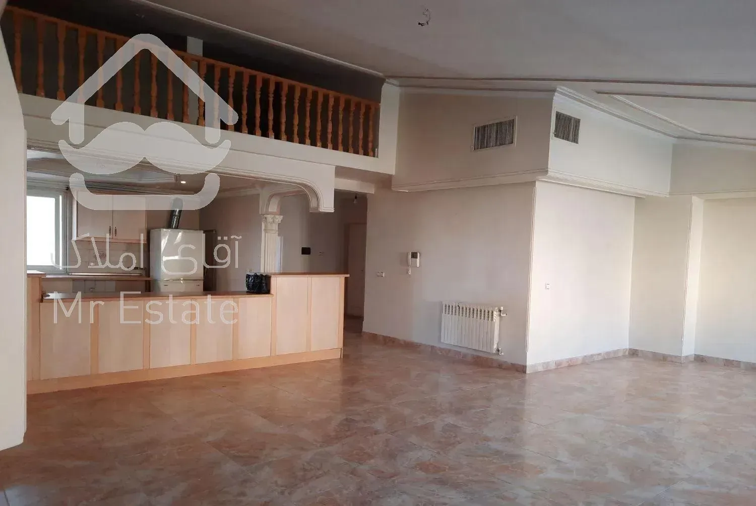 180متری خوش نقشه  رهن کامل قابل تبدیل