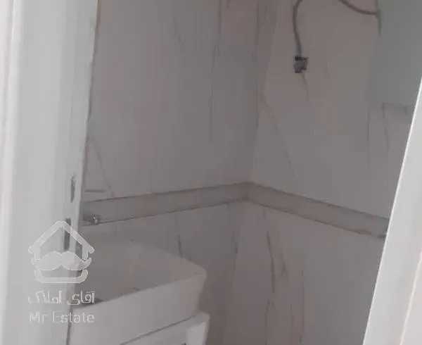 80متر دوخواب نوساز وکلید نخورده واقع در شادمهر