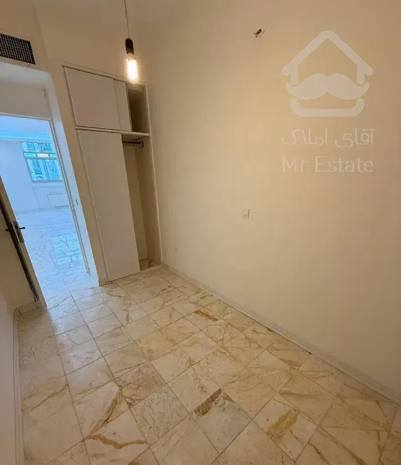 ۱۰۰متر/لوکیشن چهارباغ شرقی/بازسازی کامل/فایل شخصی