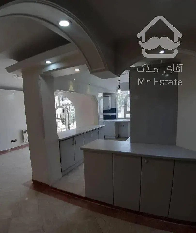 ۱۳۰ متر / ۳ خواب /  پاسداران