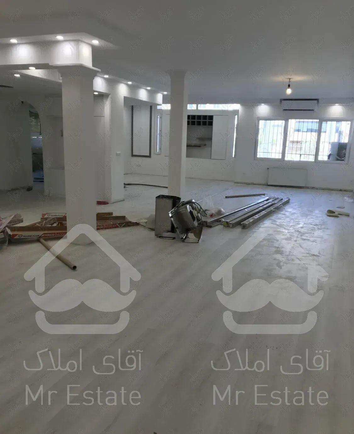 آپارتمان چهار خواب تک واحدى 296 مترى گاندى فروشى