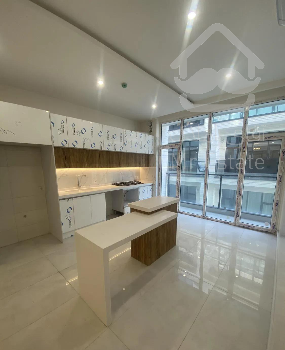 ۱۰۰متری،۲خواب،منطقه شاه نشین نوساز،رویال پالاس