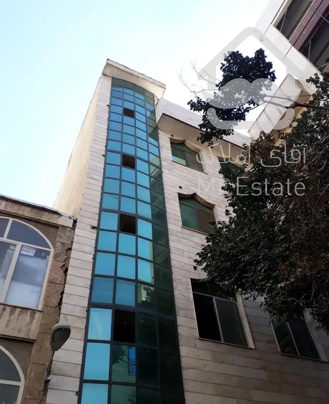 آپارتمان ۶۵ متر  بازسازی  بر خیابان صفدری،بغل مترو