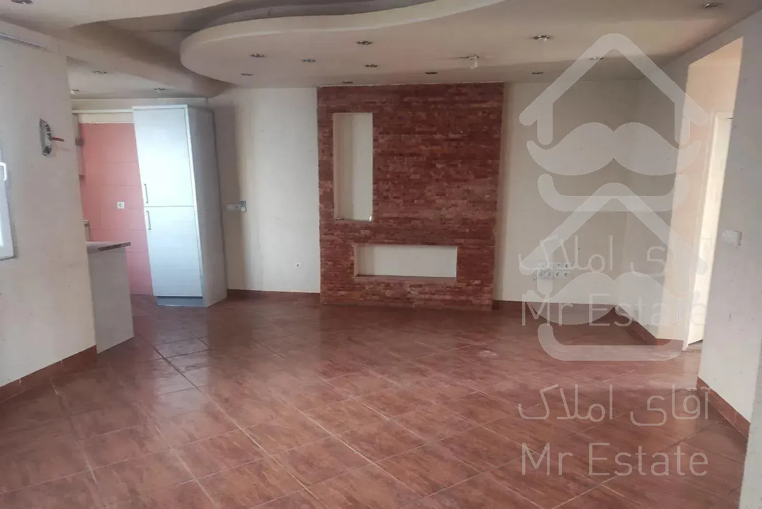 80 متر دو خوابه نیرویی دریایی