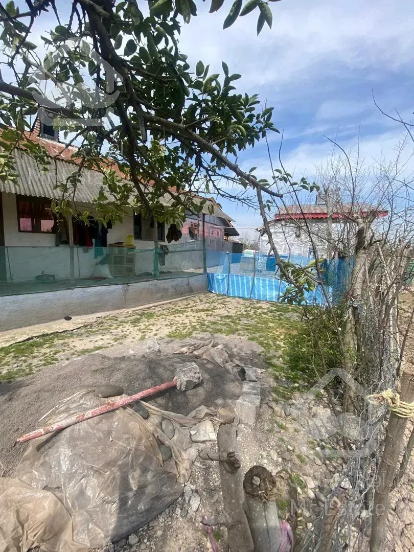 فروش1100متر خانه و محوطه و شالی در ازراف شهر کوچصفهان