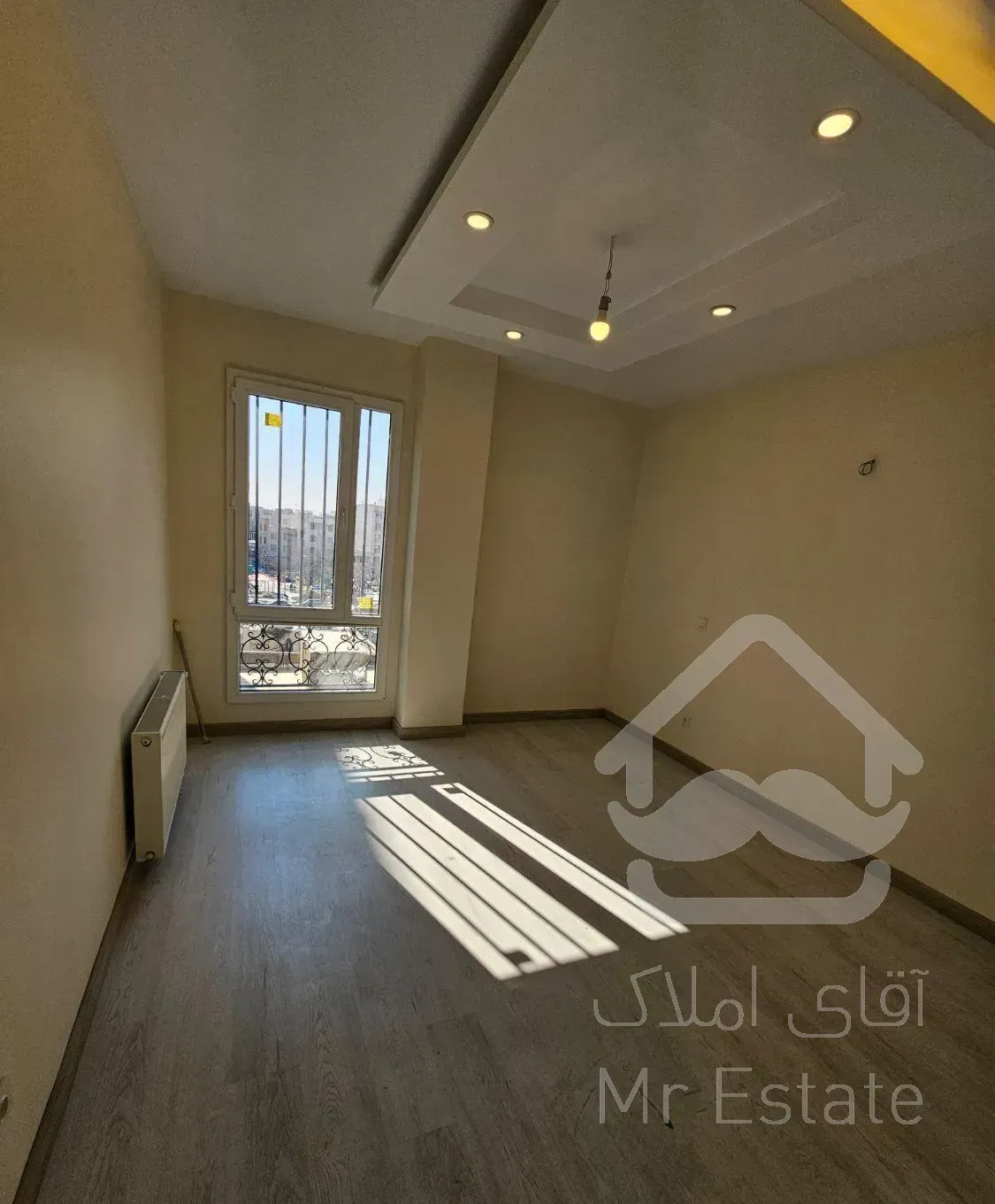 فروش آپارتمان ۱۳۲ متری ۳ خوابه در کوی مهران