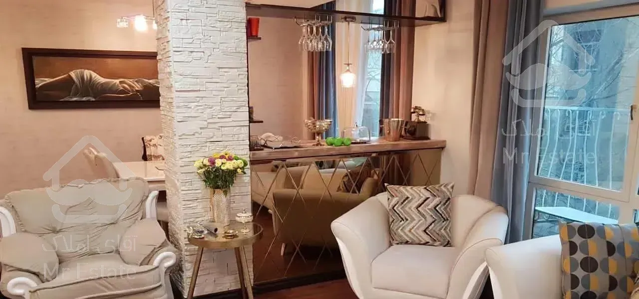 آپارتمان ۱۳۱متر  میدان ونک ملاصدرا