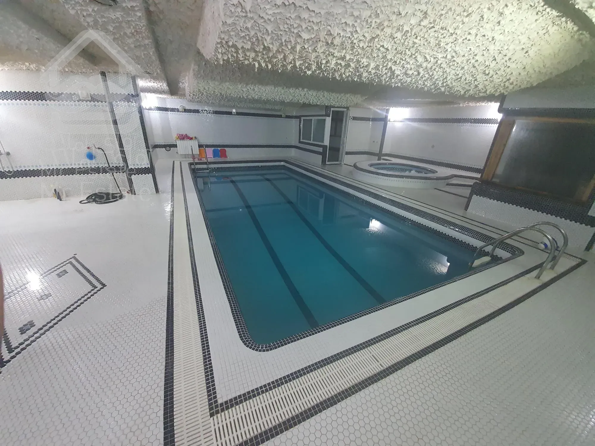 ۲۶۰ متر آپارتمان فوق‌العاده لوکس و زیبا