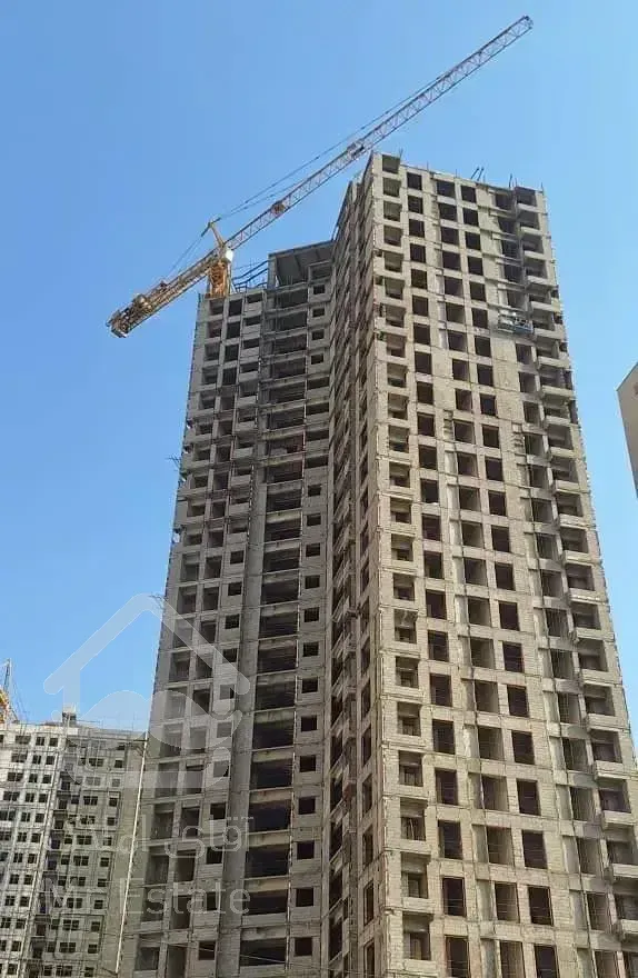 آپارتمان۱۳۴متری در نازک کاری قیمت قطعی منطقه۲۲