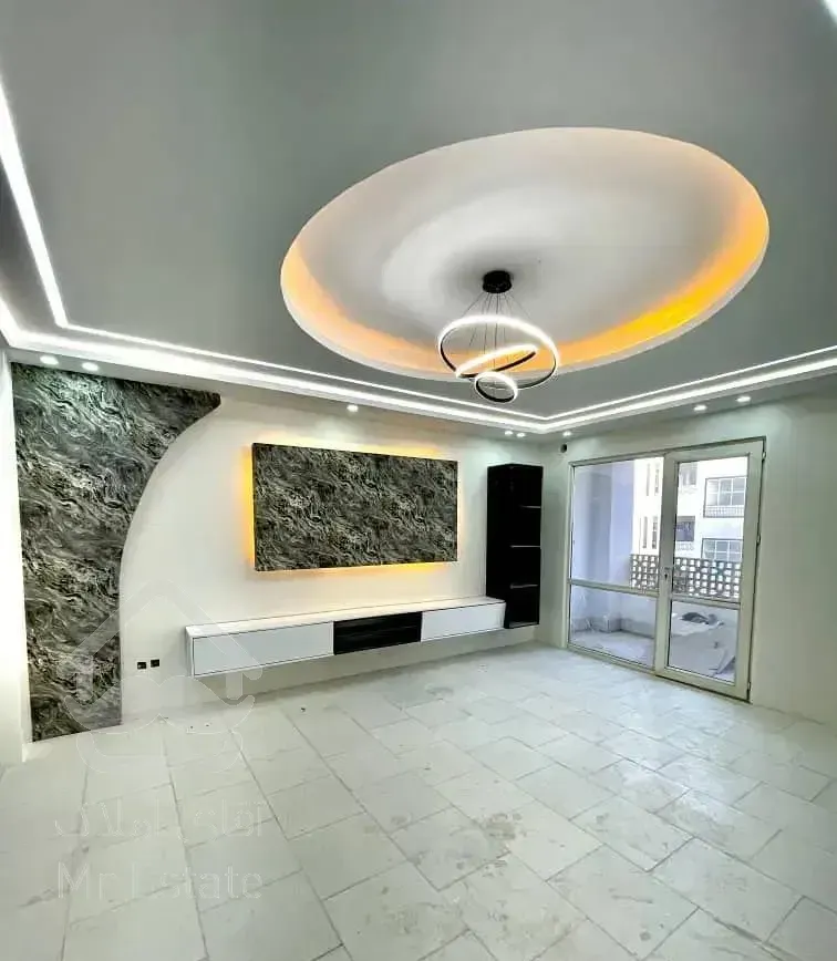 اپارتمان ۱۰۳متری دوتراسه شمال حیاط خلوت دار