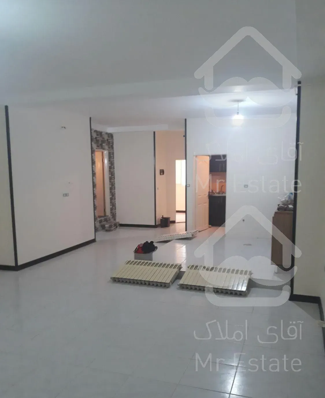 اپارتمان ۹۰متر میباشد