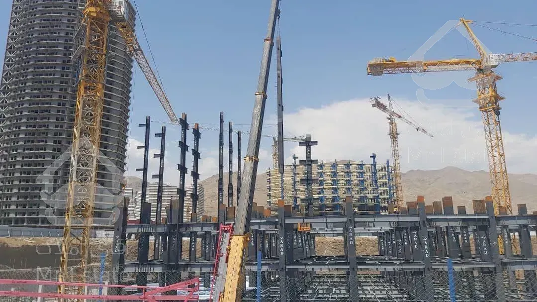 پیش فروش واحد مسکونی دربرج ارتش