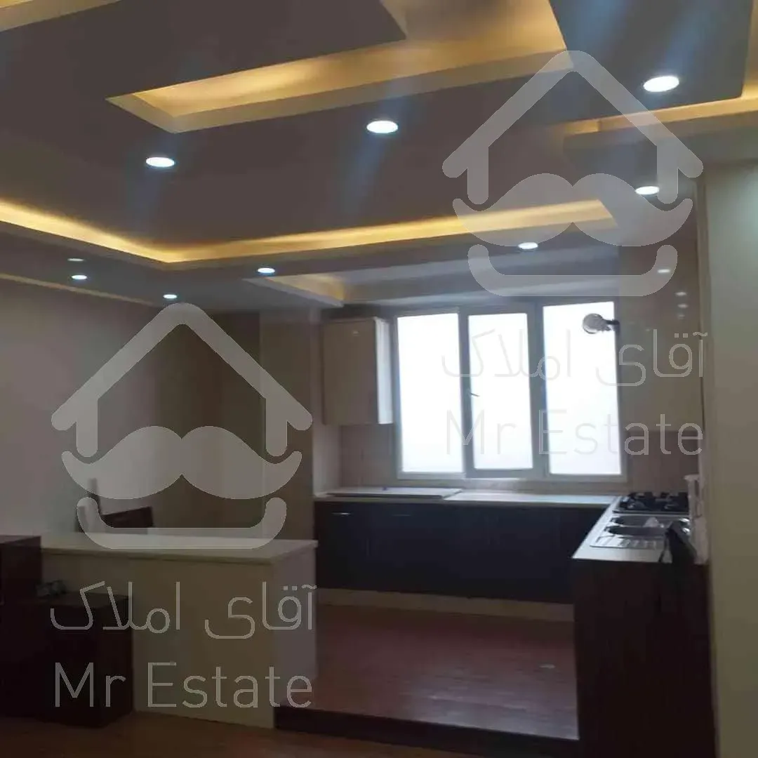 66 متر خیابان لاله