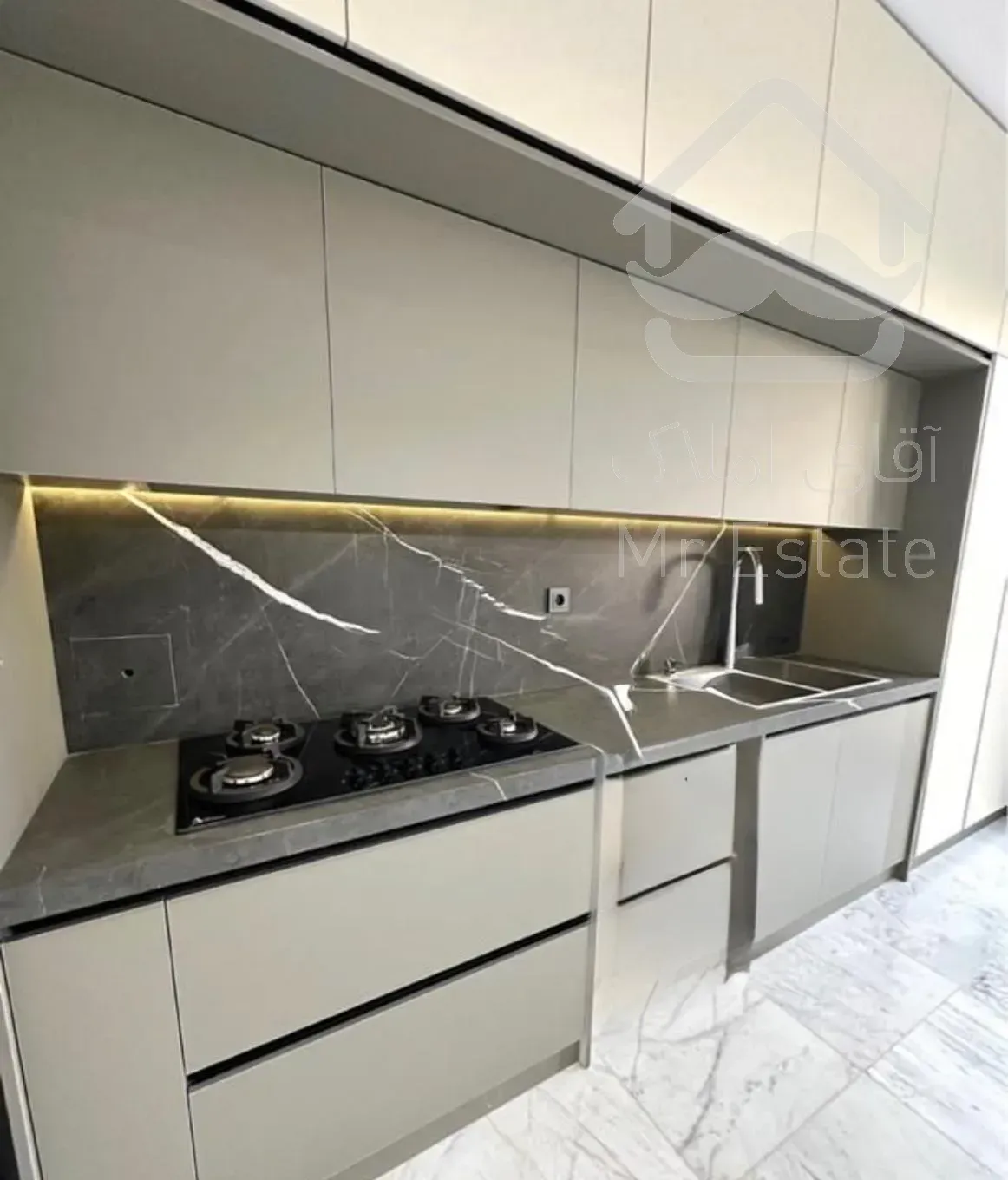 ۶۵ متر پیش فروش سازنده برند