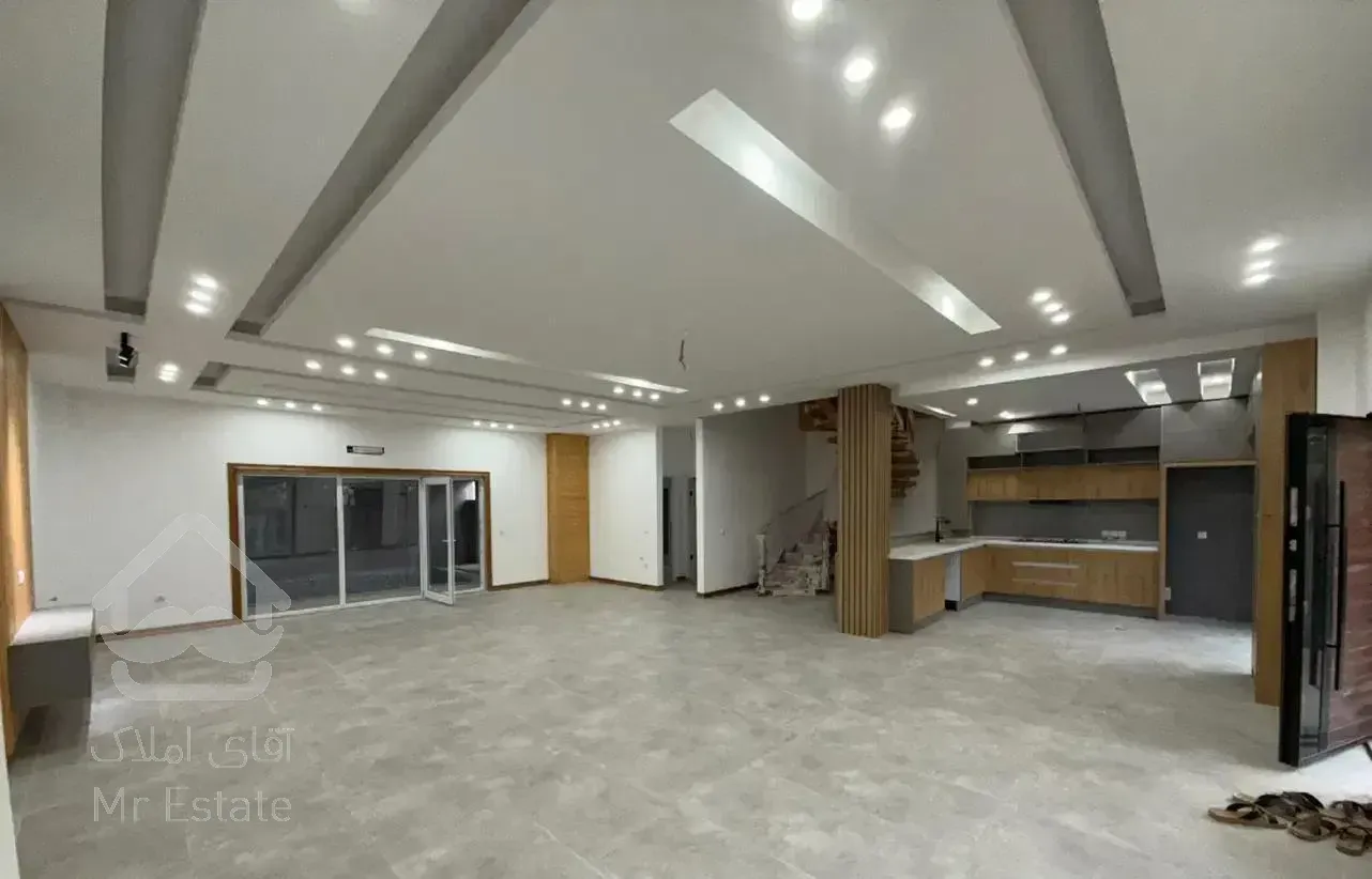 فروش ویلا لو*کس استخردار در صفاییه/روبروی دریاکنار