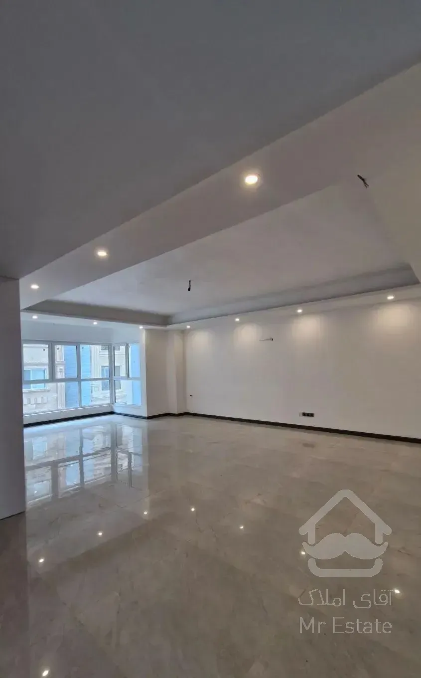 آپارتمان ۱۳۰ متر شهرک کریم آباد با کیفیت