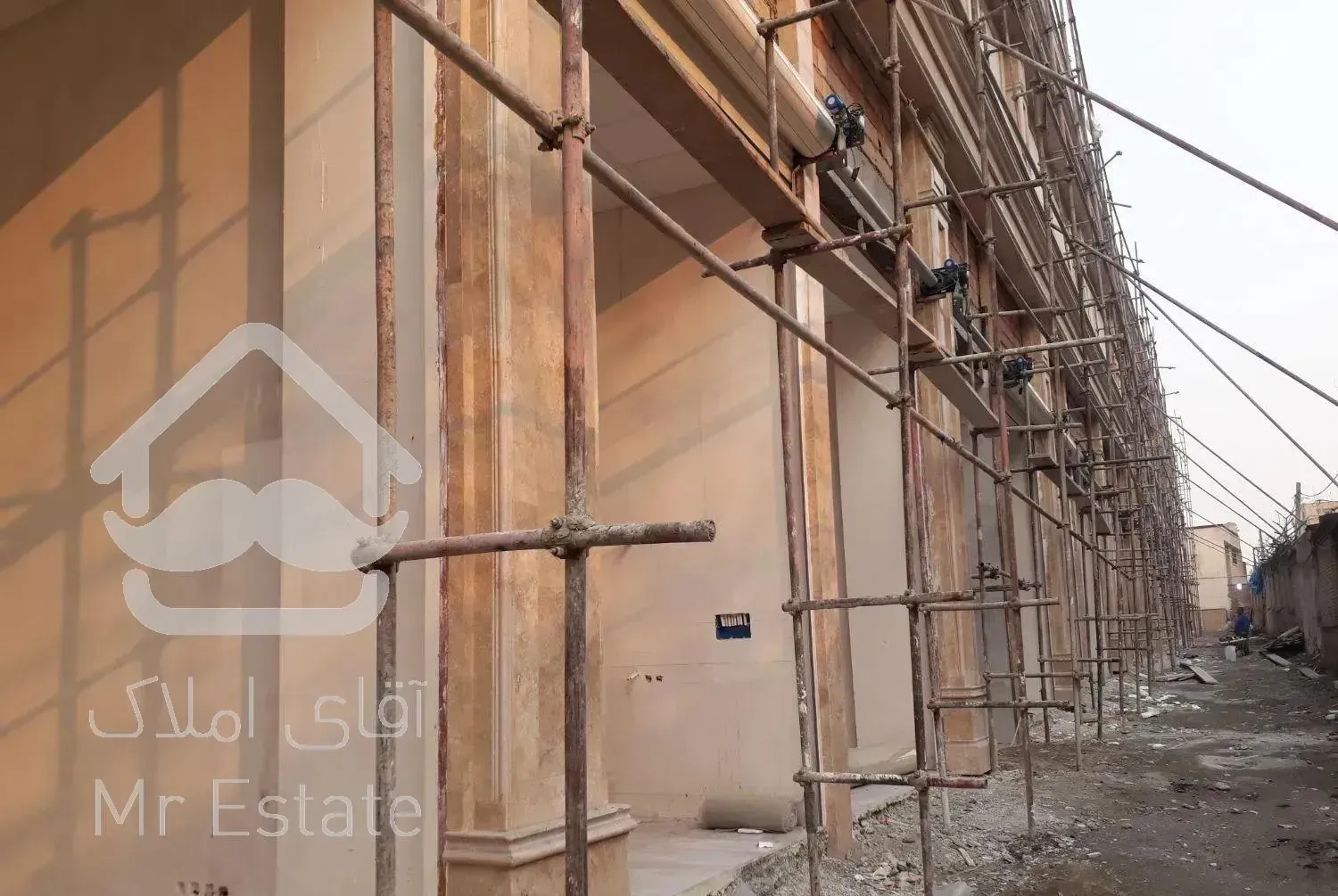 ۱۲ متر بر خیابان اصلی ویترین دونبش سرمایه گذاری