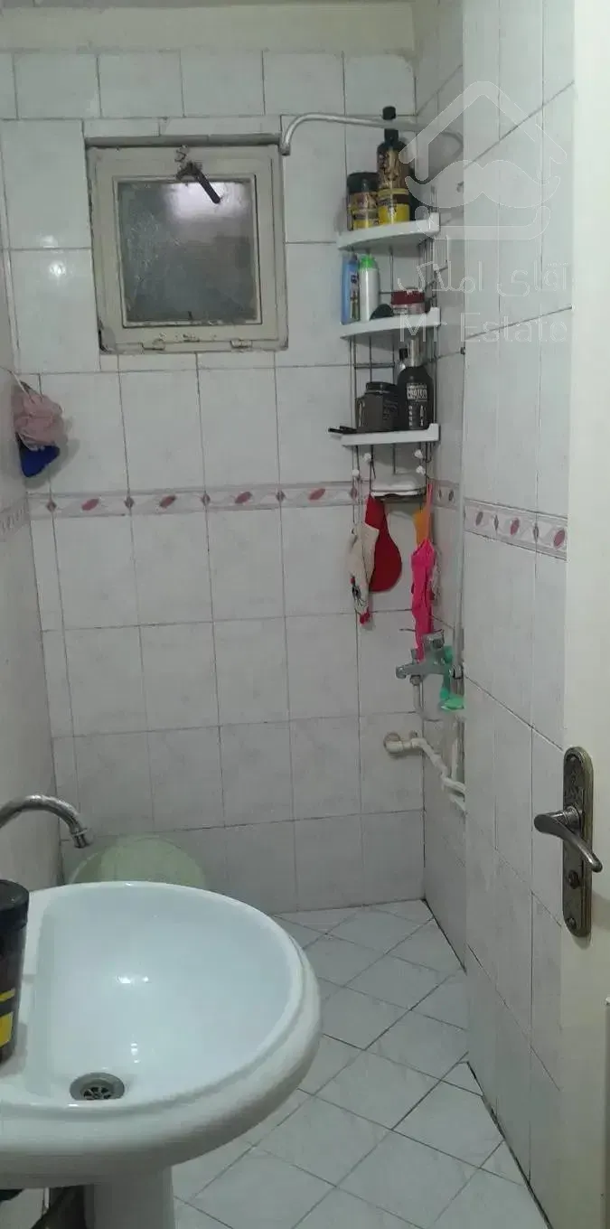 اپارتمان مسکونی واقع در خیابان ظهیرالاسلام